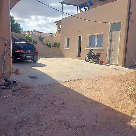 Charming Santantioco Red With 2-way Air Con Uncovered Parking Hotel Sant'Antioco